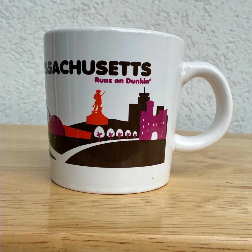 Dunkin’ Donuts Massachusetts mug 2012. - Picture 2 of 9